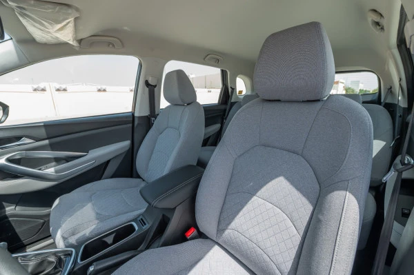  Белый Chevrolet Captiva Photo 6