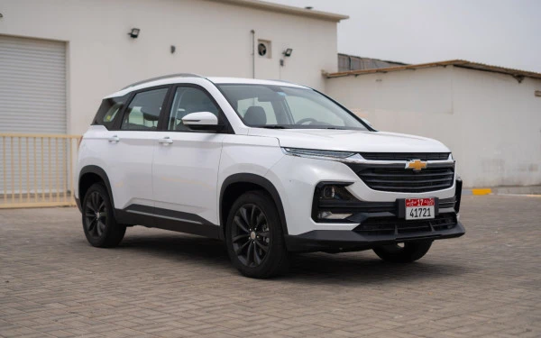  Белый Chevrolet Captiva Photo 2