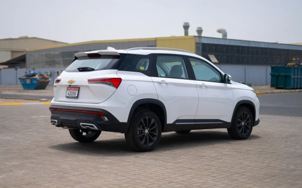  Белый Chevrolet Captiva Photo 3