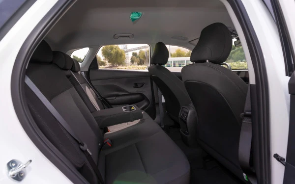  Белый Hyundai Kona Photo 11