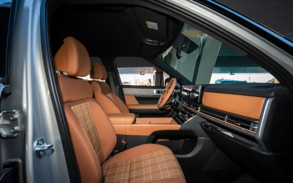  Белый Hyundai Santa Fe Photo 16