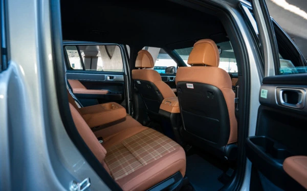  Белый Hyundai Santa Fe Photo 22