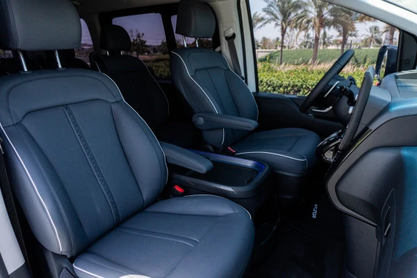  Белый Hyundai Staria S9 Photo 7