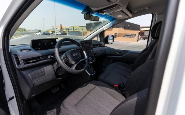  Белый Hyundai Staria Photo 5