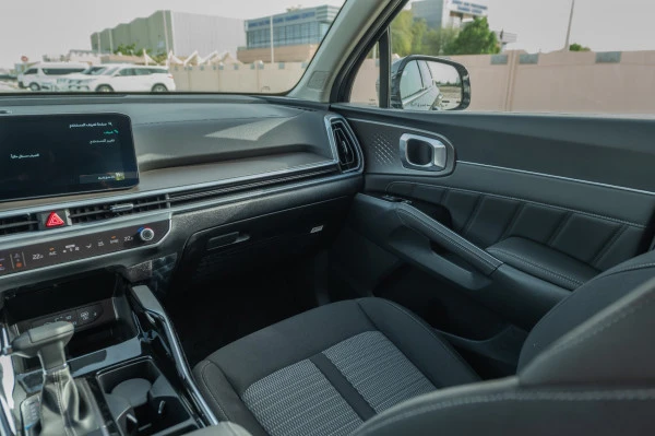  Белый KIA Sorento Photo 7