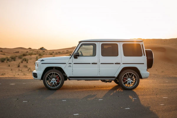  Белый Mercedes G63 AMG Photo 2