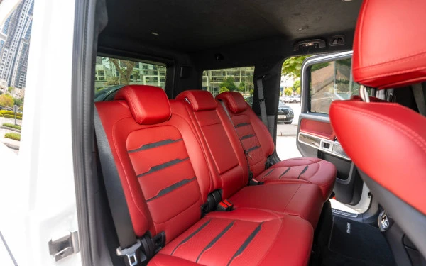  Белый Mercedes G63 AMG Photo 10