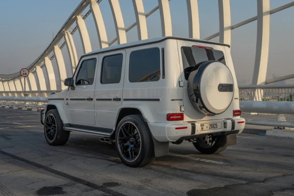  Белый Mercedes G63 AMG Photo 3