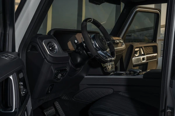  Белый Mercedes G63 AMG Photo 4