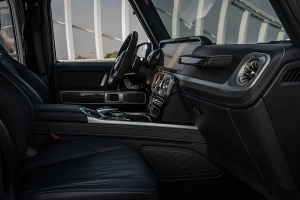  Белый Mercedes G63 AMG Photo 5