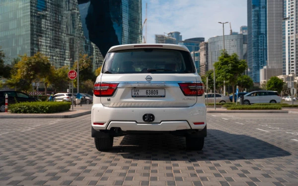  Белый Nissan Patrol Platinum V6 Photo 2