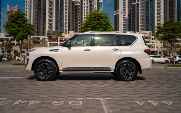  Белый Nissan Patrol Platinum V6 Photo 3