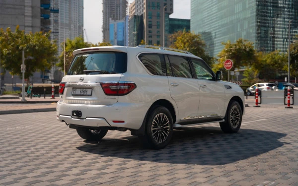  Белый Nissan Patrol Platinum V6 Photo 4