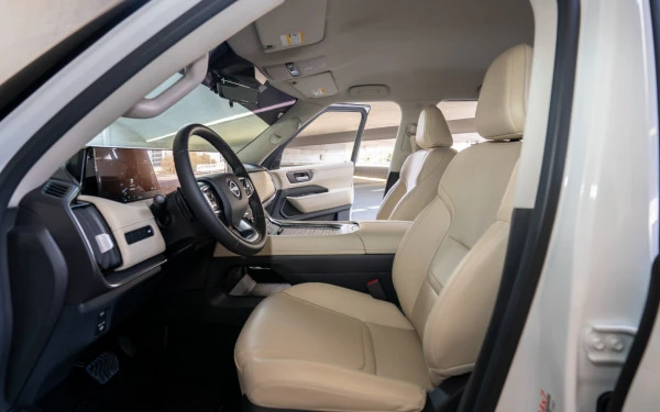  White Nissan Patrol Platinum V6 Photo 5