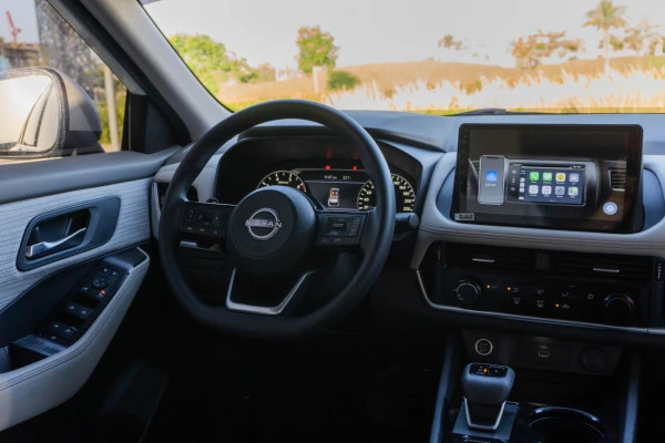  Белый Nissan Xtrail Photo 8