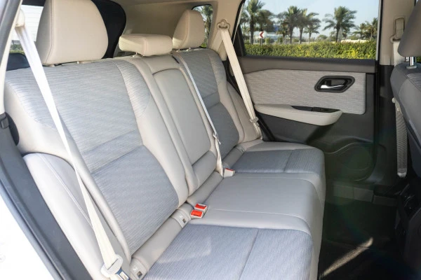  Белый Nissan Xtrail Photo 9