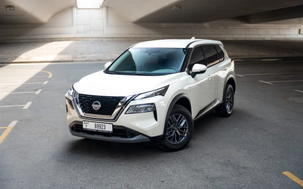  Белый Nissan X-Trail Photo 5