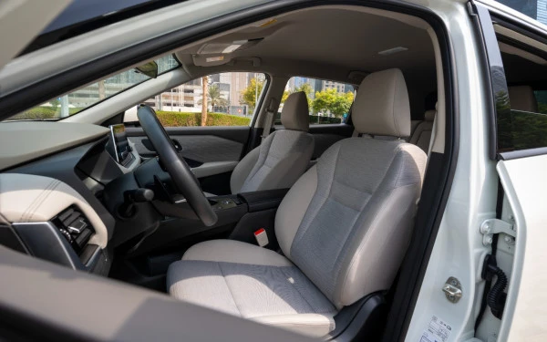  Белый Nissan X-Trail Photo 11