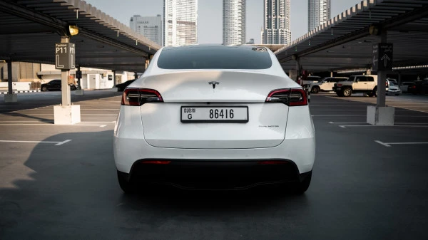  White Tesla Model Y Long Range Photo 3