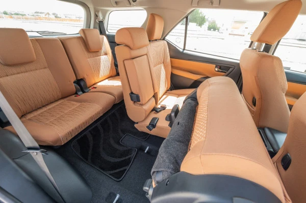  White Toyota Fortuner Photo 12